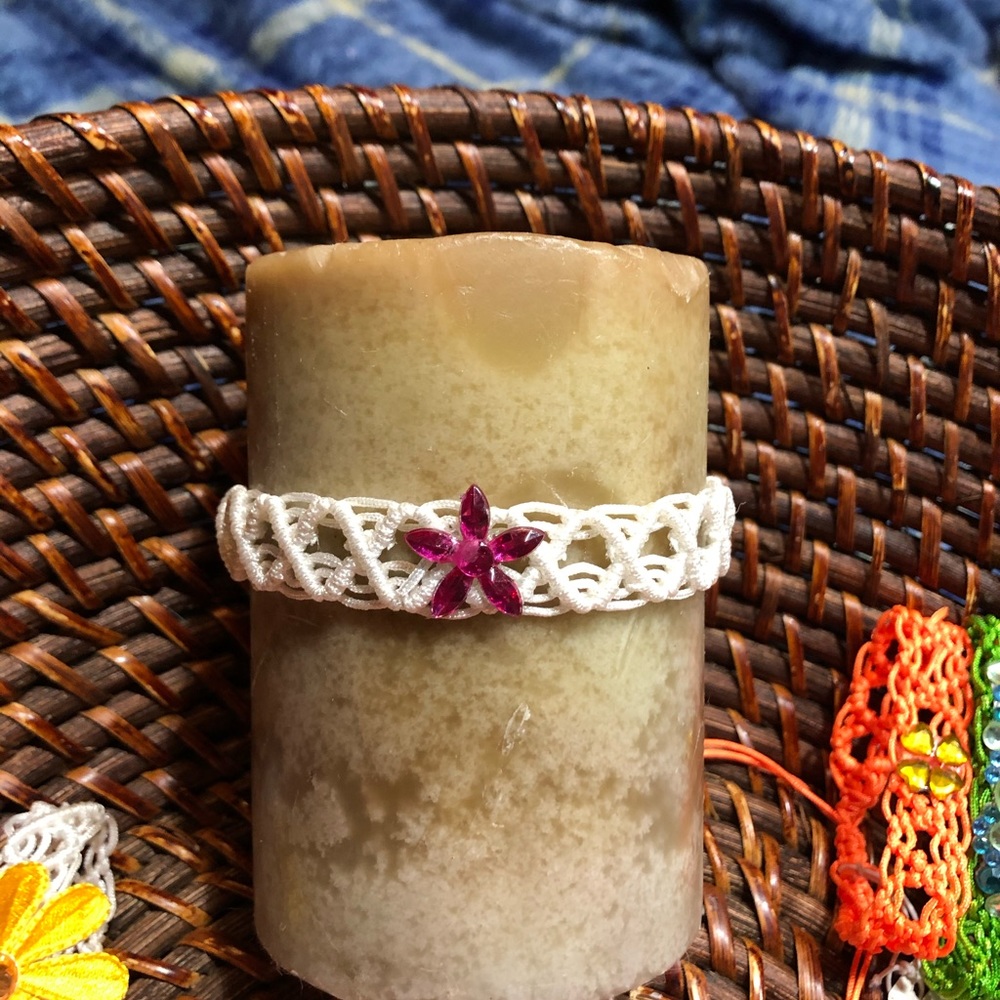 Candle decor lace wreath adjustable crystal NEW